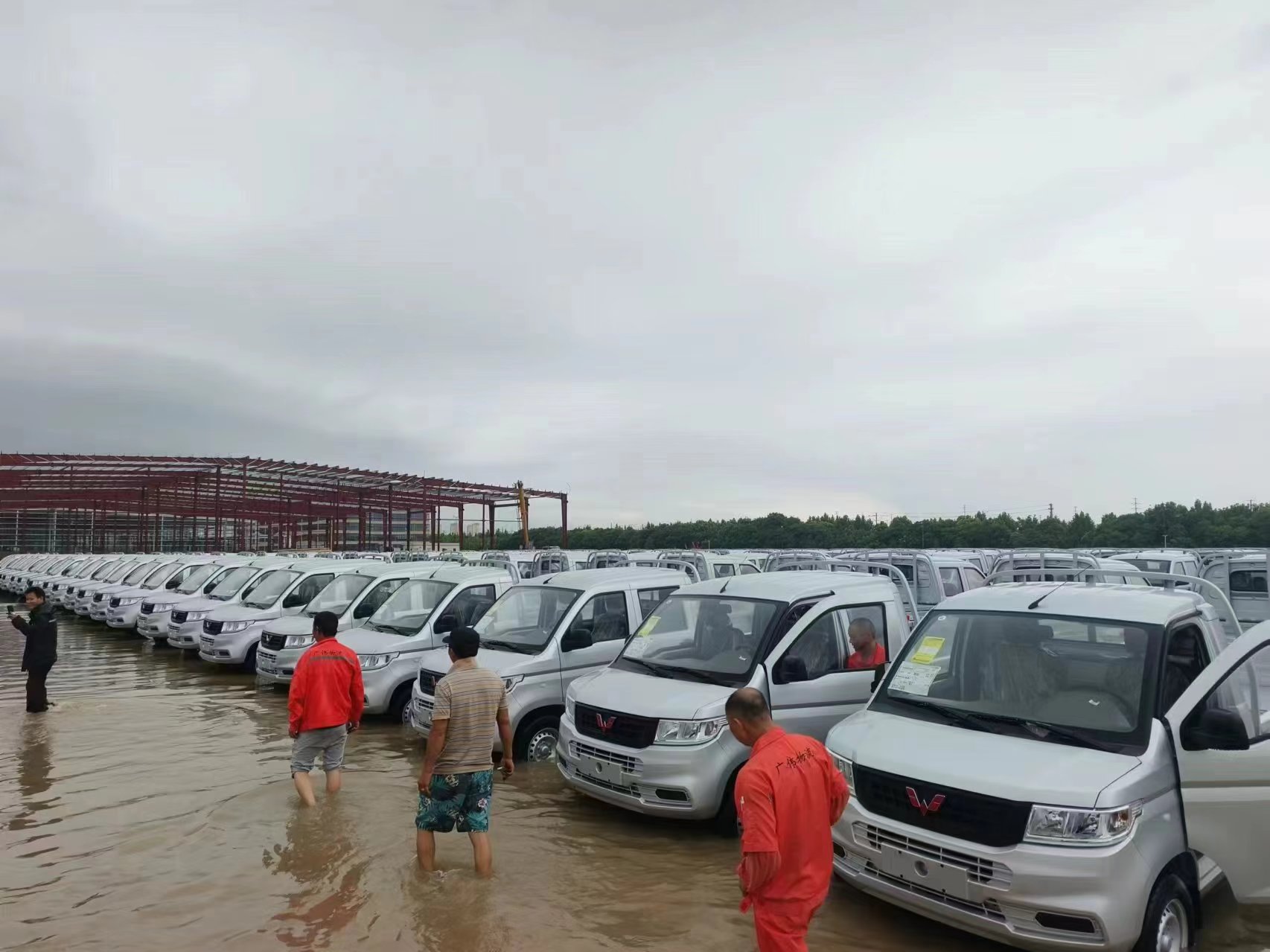 眾志成城，防汛救災，各位的堅守正是公司發(fā)展的核心動力。